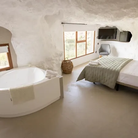 Casa Tunel Nido De Aguilas * Alcala del Jucar